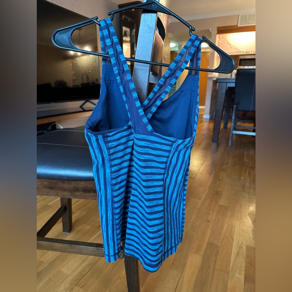 Lululemon Tank - Picture 2 of 7